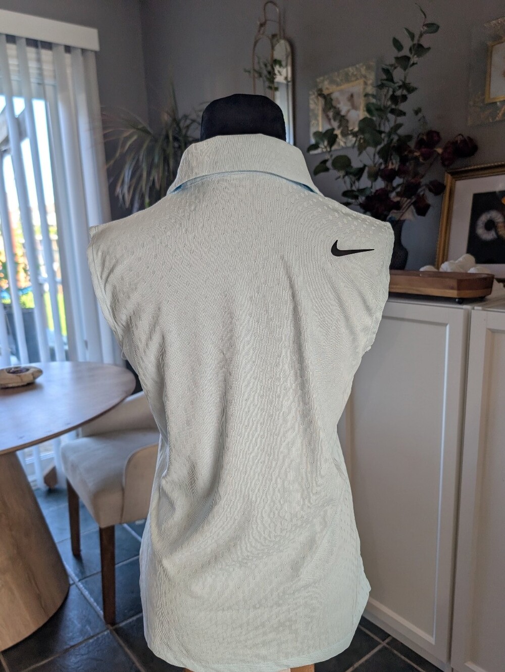 NWT Women's Nike Light Blue Sleeveless Polo Tank Top - Picture 2 of 4